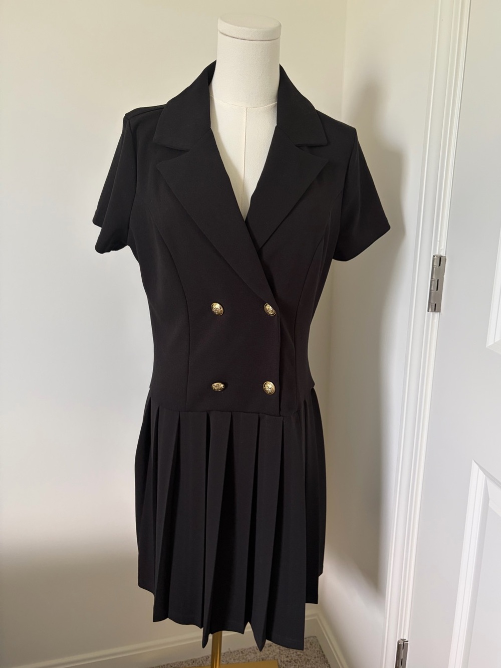 Classic Black Double-Breasted Pleated Dress
